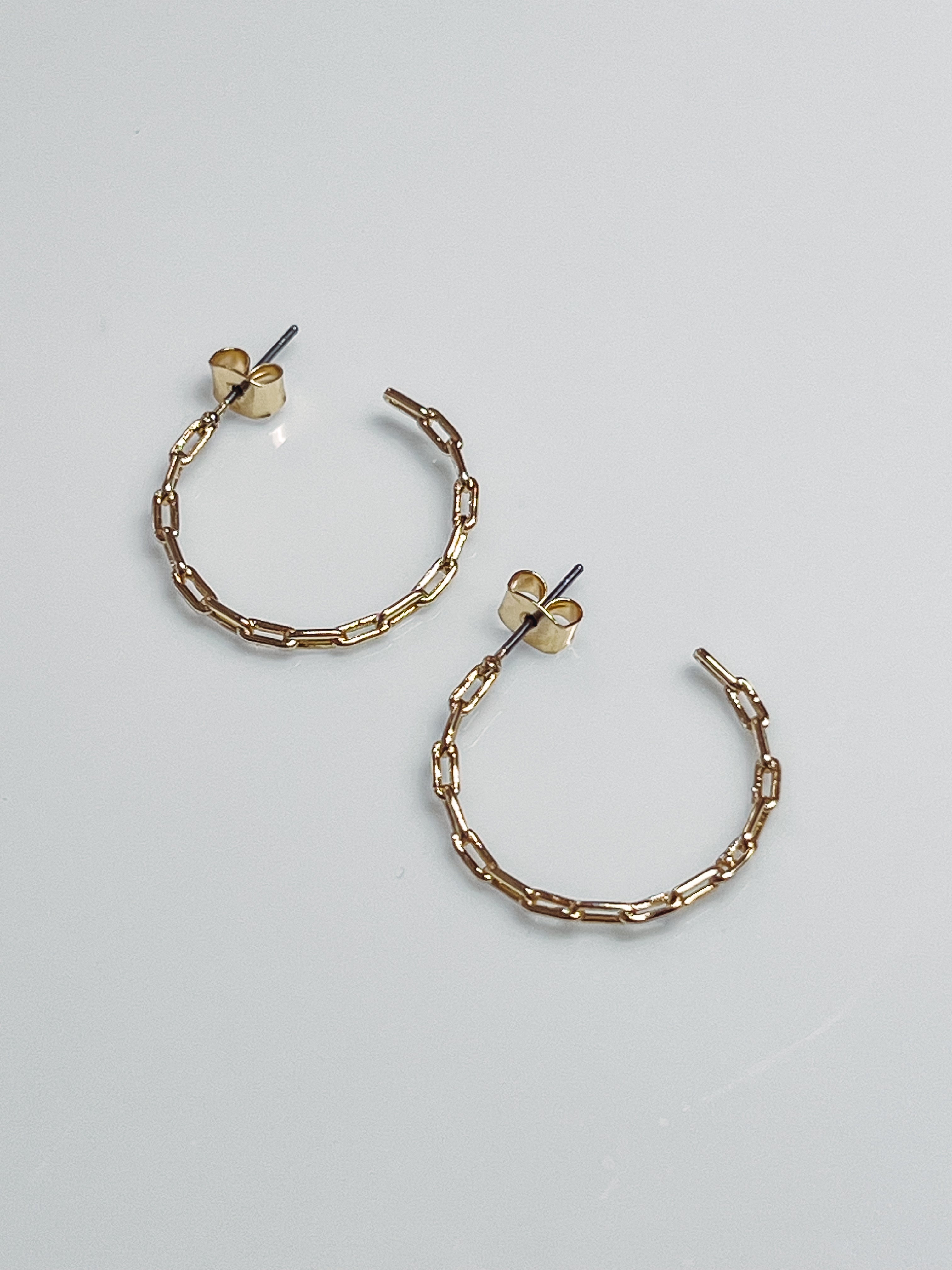 Aubree - Dainty Gold Chain Link Hoops