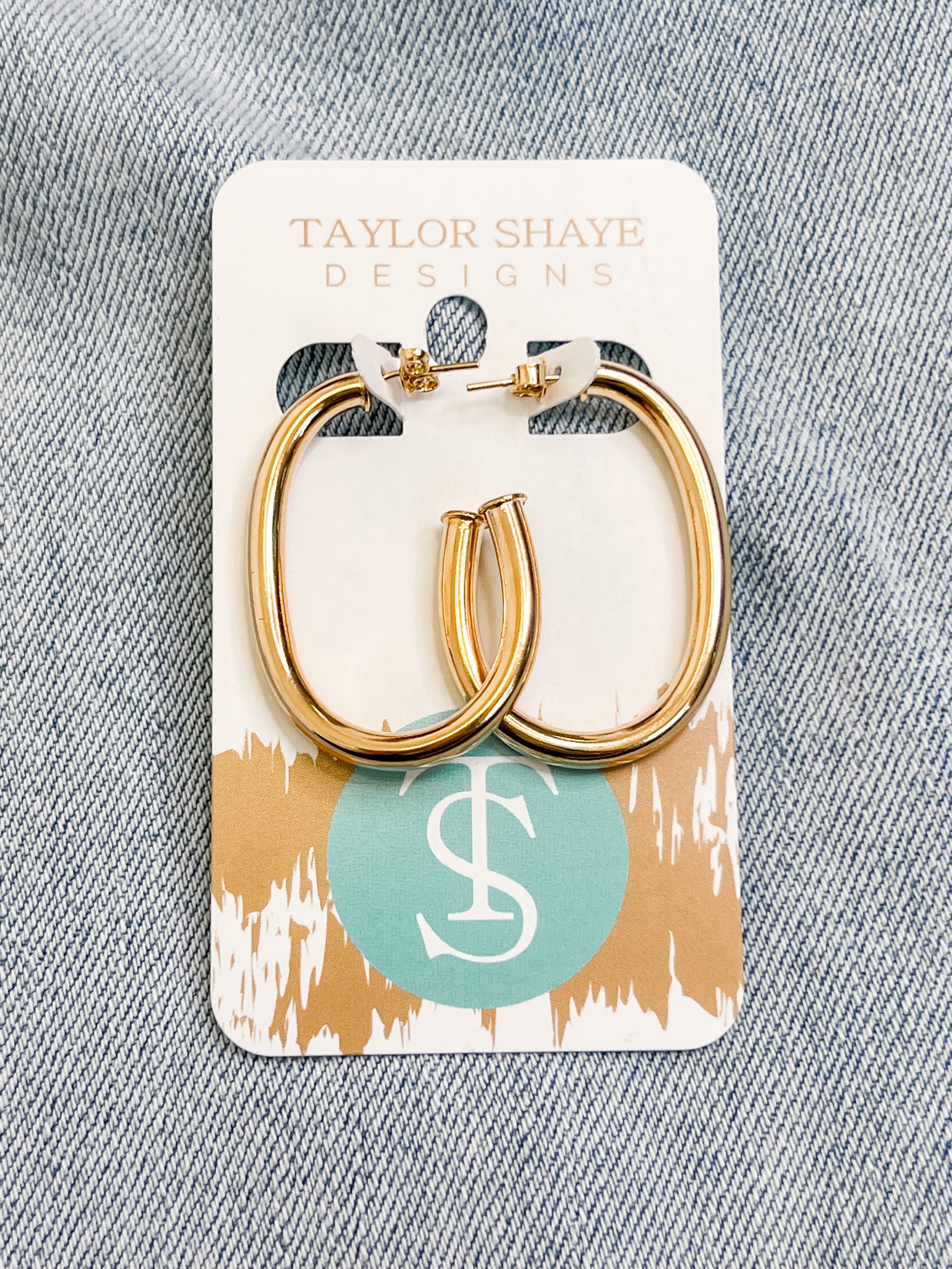 Taylor Shaye Designs - Gold Oval Hoop Earrings