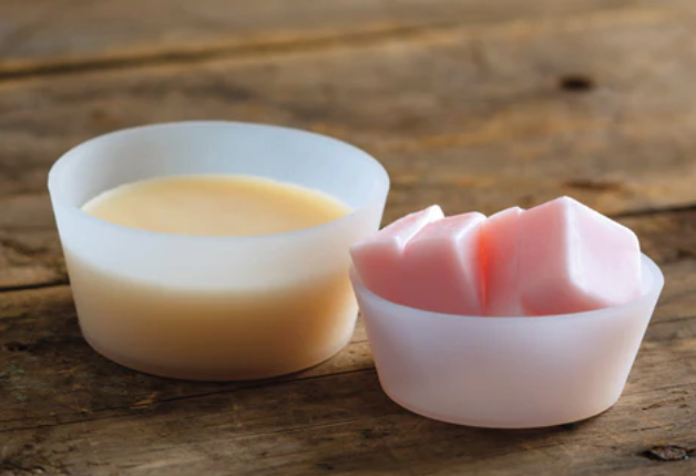 Flip Dish - Silicone Reusable Wax Warmer Liner