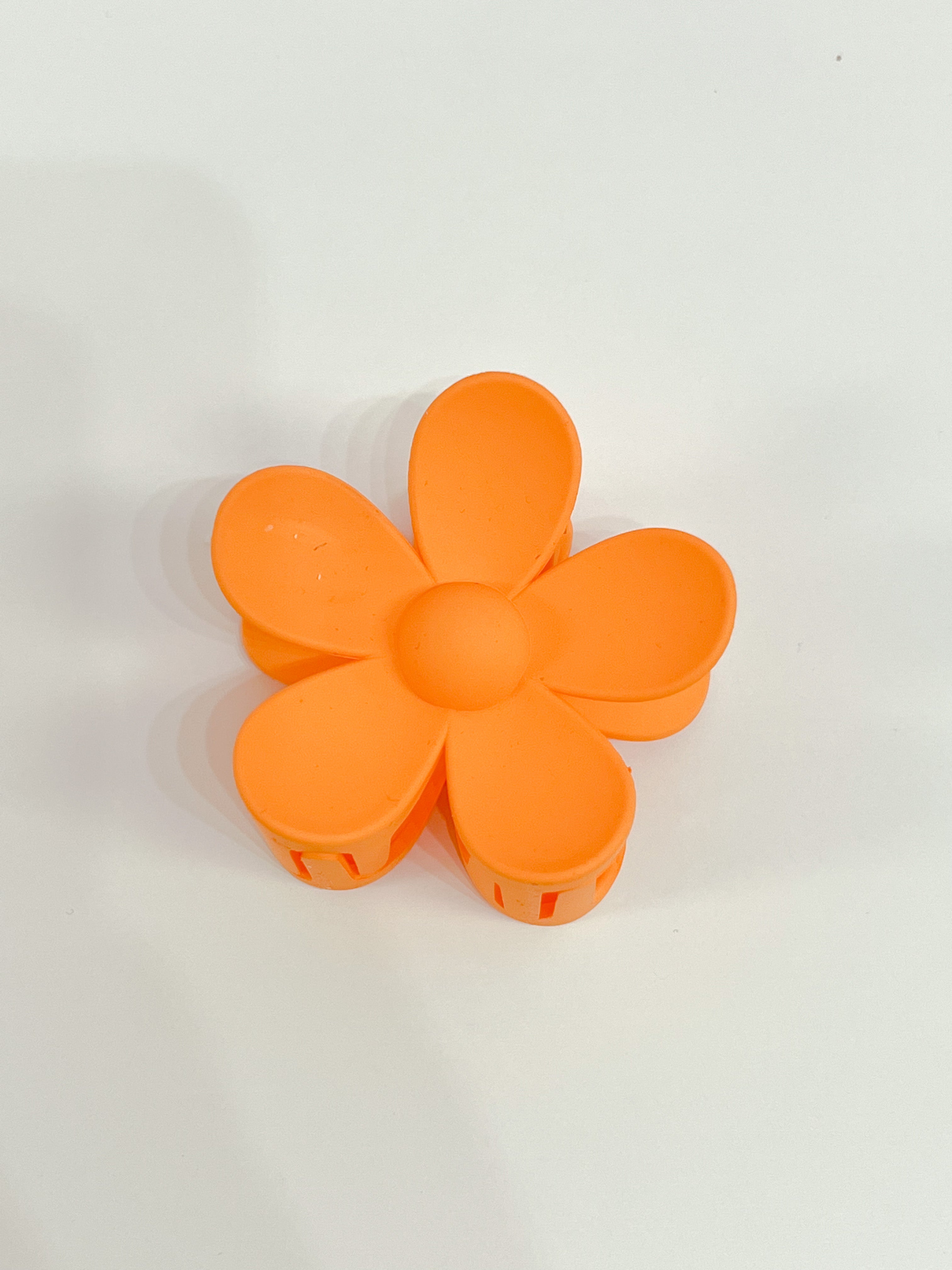 Tia - 3" Flower Hair Claw Clip